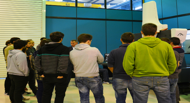 A group of students of the University of the Basque Country visit Trimek